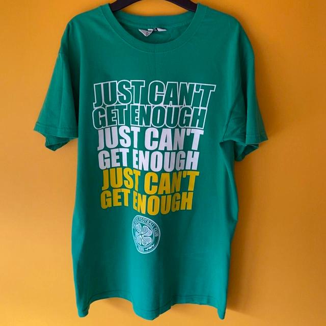 Celtic & Co. Men's T-shirt - Green - S on Productcaster.