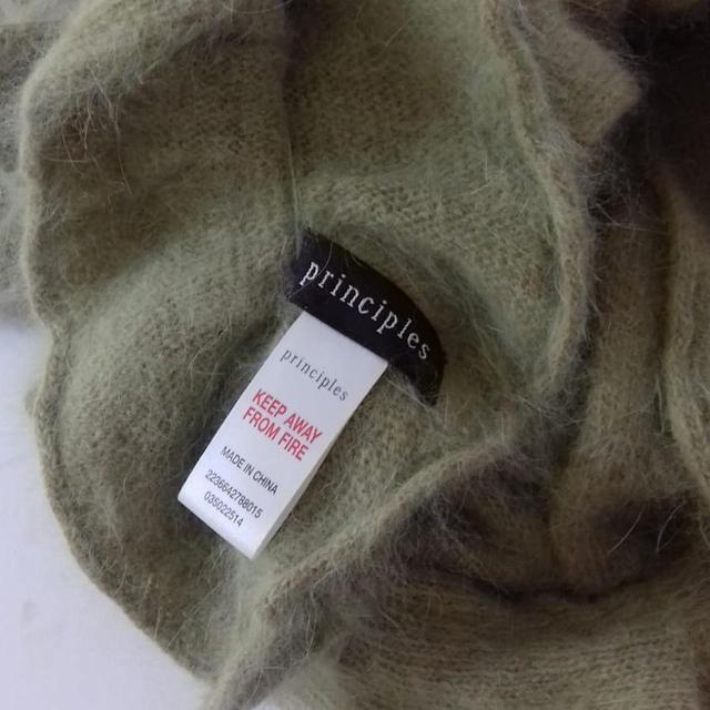 Women's Scarf - Green on Productcaster.