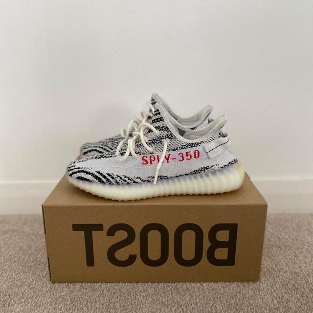 Yeezy Men's Trainers - White - UK 8.5 on Productcaster.