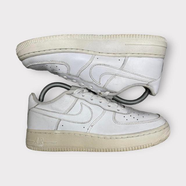 Nike Women's Trainers - White - UK 4 on Productcaster.