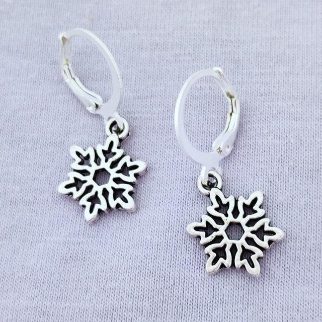 Handmade Women's Earrings - Silver on Productcaster.