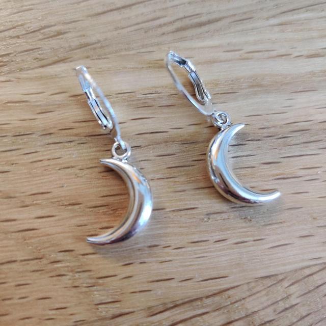 Handmade Women's Earrings - Silver on Productcaster.