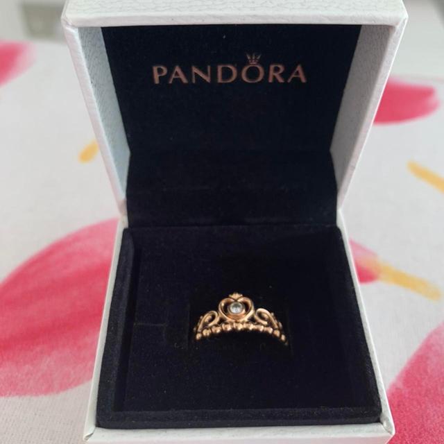 PANDORA Women's Ring - Gold on Productcaster.