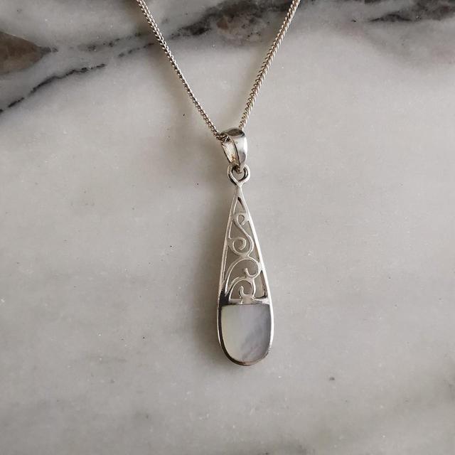 Preloved Women's Necklace - Silver on Productcaster.