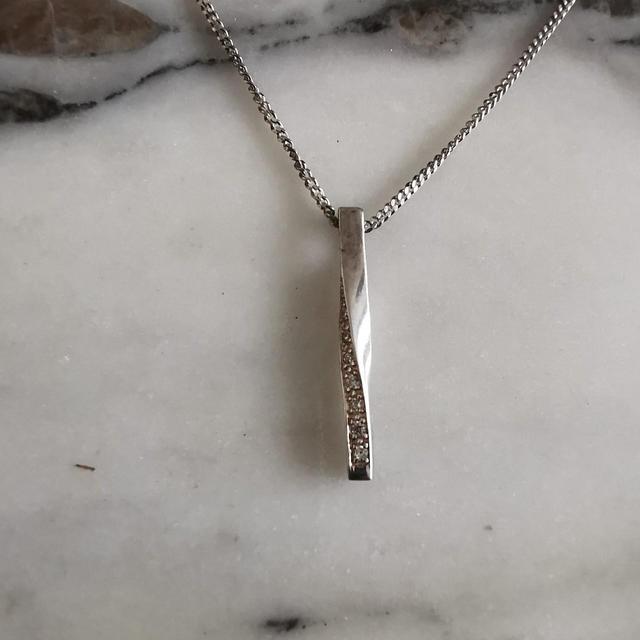 Preloved Women's Necklace - Silver on Productcaster.