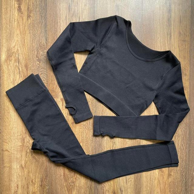 Women's Leggings - Black - L on Productcaster.