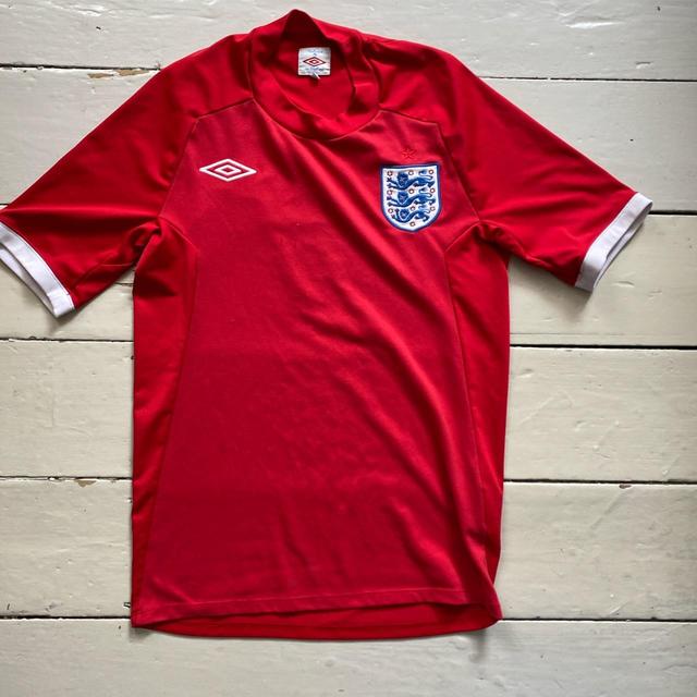 Umbro Men's T-shirt - Red - S on Productcaster.