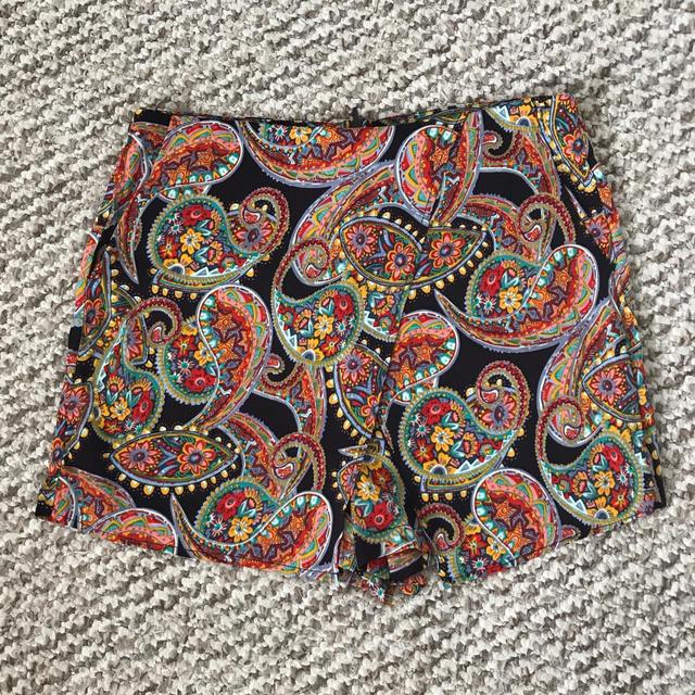 Primark Women's Shorts - Multi - UK 8 on Productcaster.