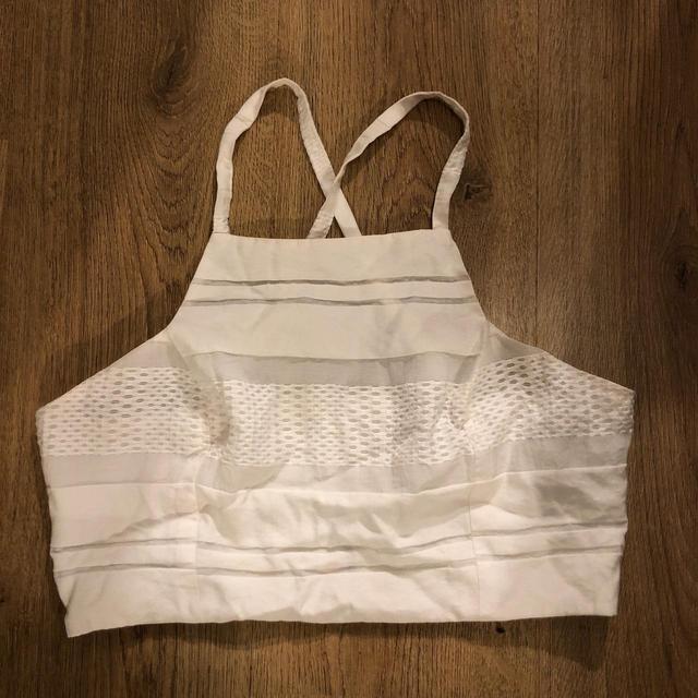 Forever 21 Women's Crop top - White - 10 on Productcaster.