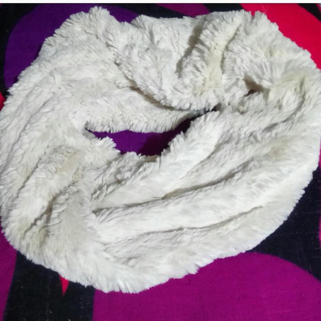 Preloved Women's Scarf - Cream on Productcaster.