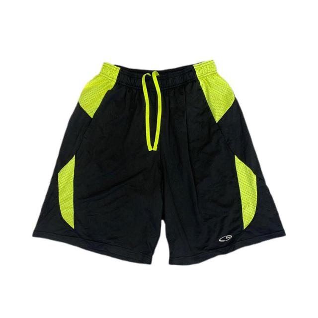 Champion Men's Shorts - Green - M on Productcaster.