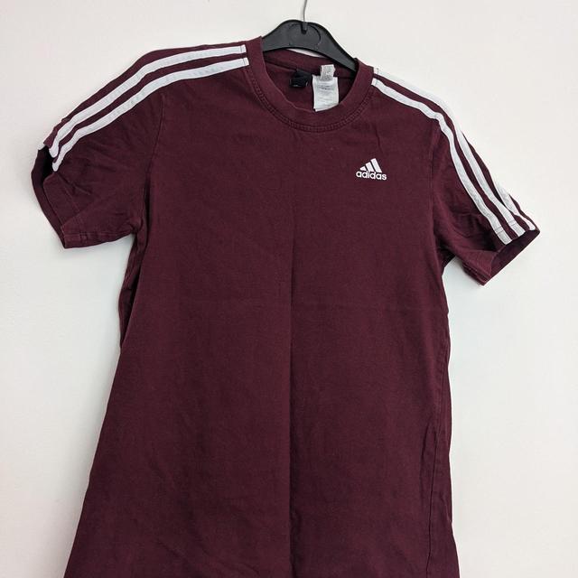 Adidas Men's T-shirt - Burgundy - S on Productcaster.