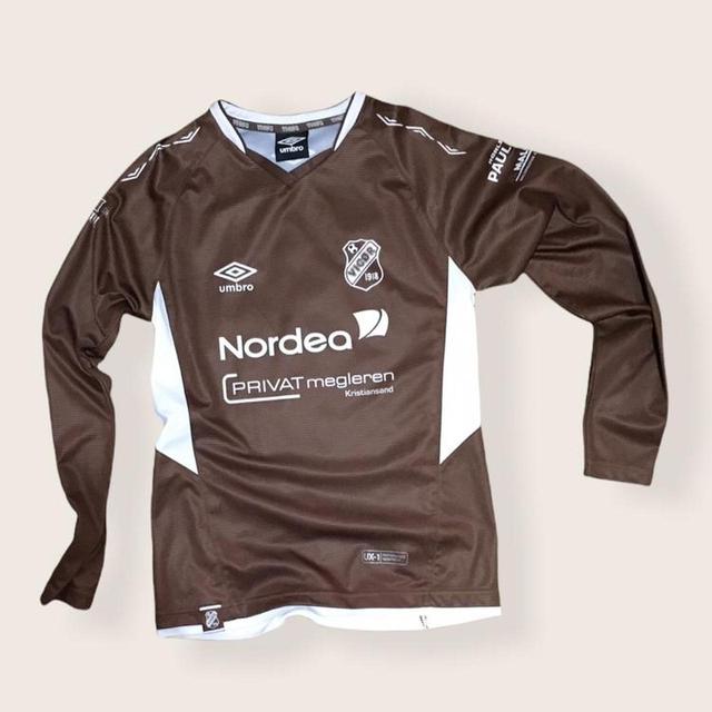 Umbro Men's Shirt - Brown - XXS on Productcaster.