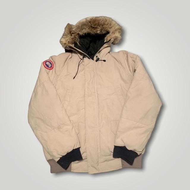 Canada Goose Men's Coat - Cream - S on Productcaster.