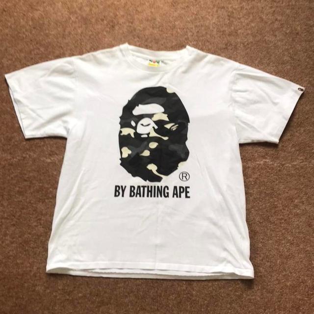 BAPE Men's T-shirt - White - L on Productcaster.