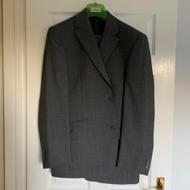 Preloved Men's Suit - Grey - L on Productcaster.