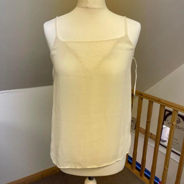 Mango Women's Vest - White - S on Productcaster.