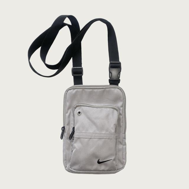 Nike Men's Crossbody bags - Grey/Black on Productcaster.