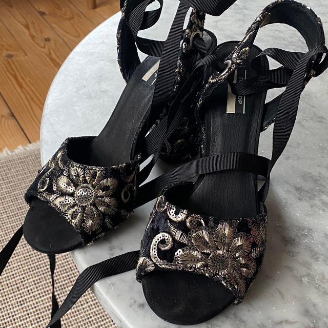 Topshop Women's Sandals - Black/Multi - UK 3 on Productcaster.