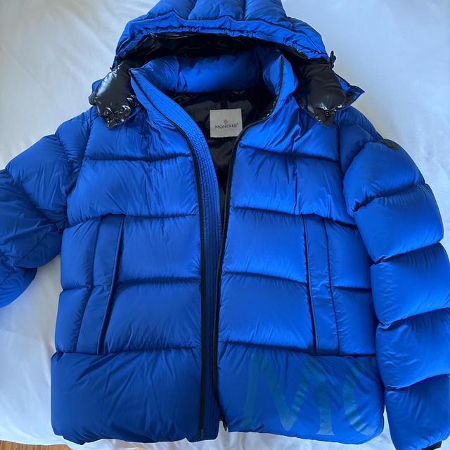 Moncler Men's Puffer Jacket - Blue - XL on Productcaster.