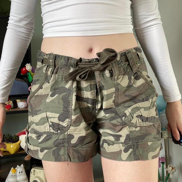 Vintage Women's Shorts - Khaki/Green - UK 12 on Productcaster.