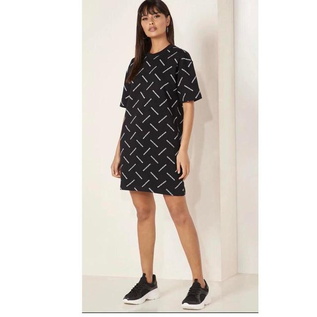 Calvin Klein Women's Dress - Black - 6 on Productcaster.