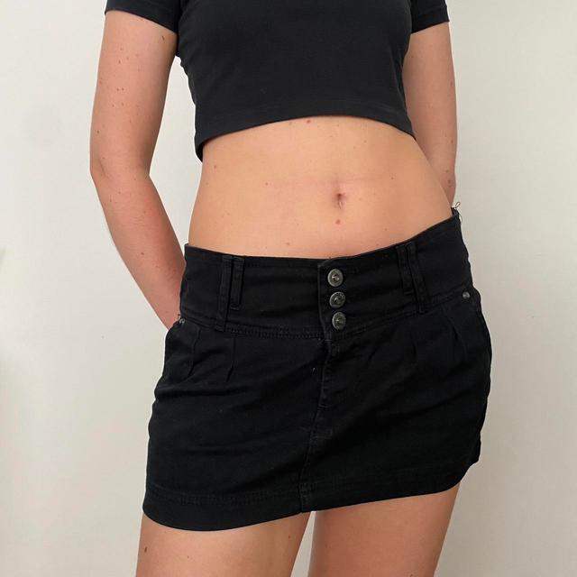 Vintage Women's Mini Skirt - Black - 32" on Productcaster.