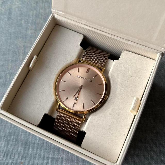 Abbott Lyon Women's Analogue Watch - Gold on Productcaster.