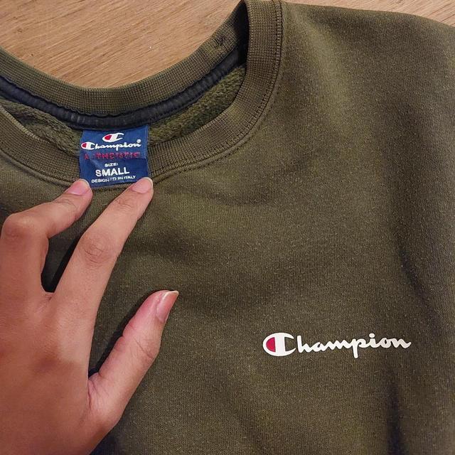 Champion Women's Sweatshirt - Green - 8 on Productcaster.