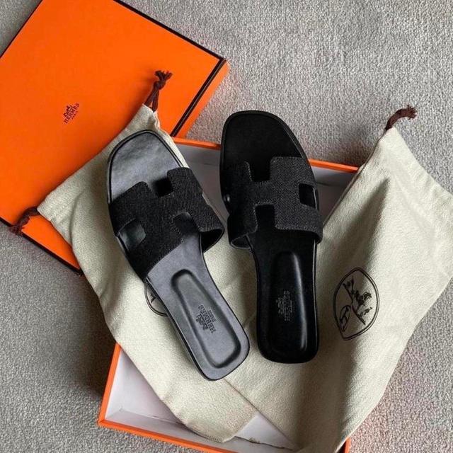 Hermes Women's Sandals - Black - UK 6 on Productcaster.