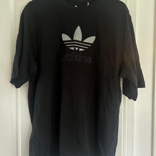 Adidas Originals Men's T-shirt - Black - M on Productcaster.