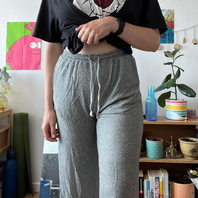 Urban Outfitters Women's Trousers - Grey - XS on Productcaster.