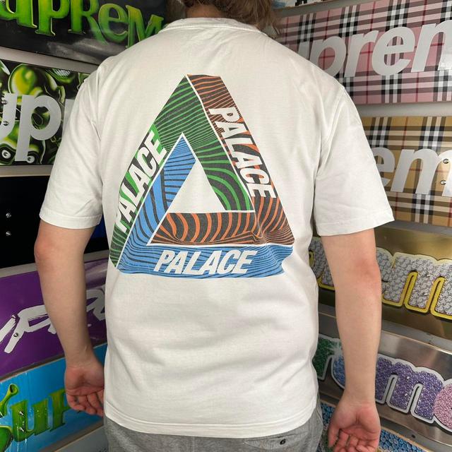 Palace Men's T-shirt - Multi/White - L on Productcaster.