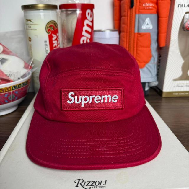 Supreme Men's Caps - Red/White on Productcaster.