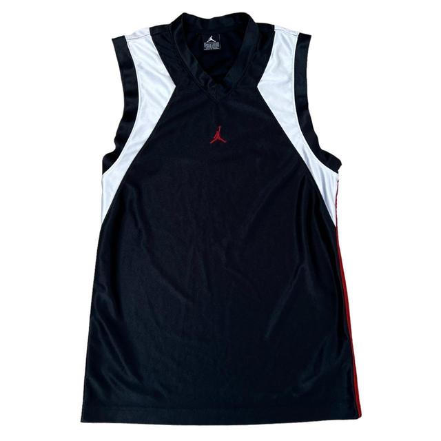 Nike Men's Vest - Black - S on Productcaster.