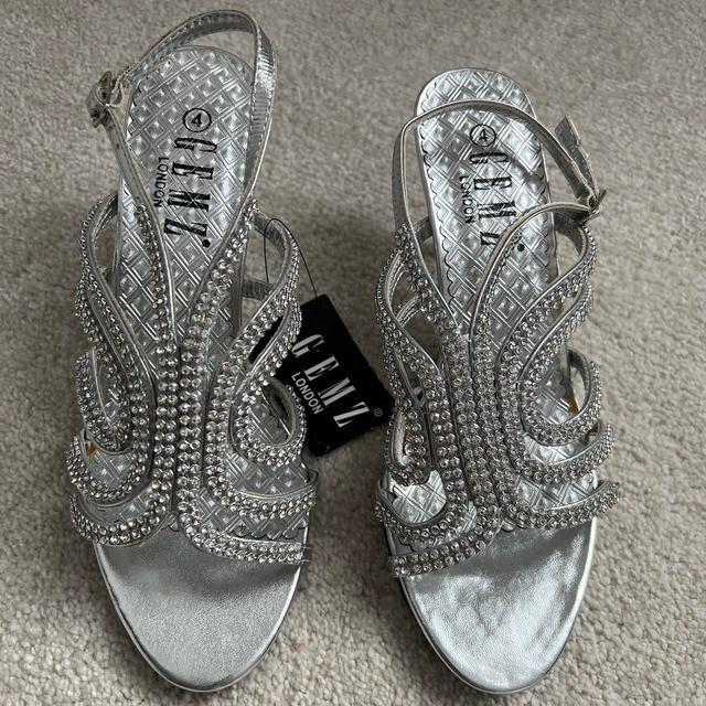 Women's Sandals - Silver - UK 4 on Productcaster.