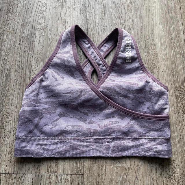 Gymshark Women's Crop top - Purple/Pink - S on Productcaster.