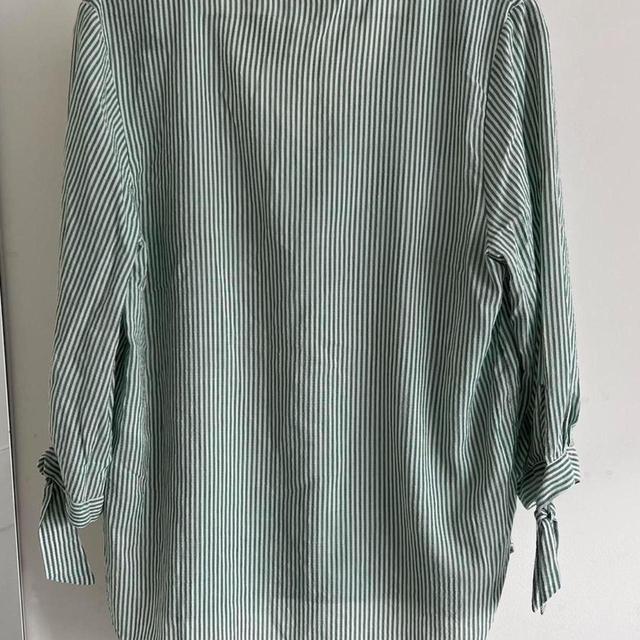 H&M Women's Blouse - Green/White - 14 on Productcaster.