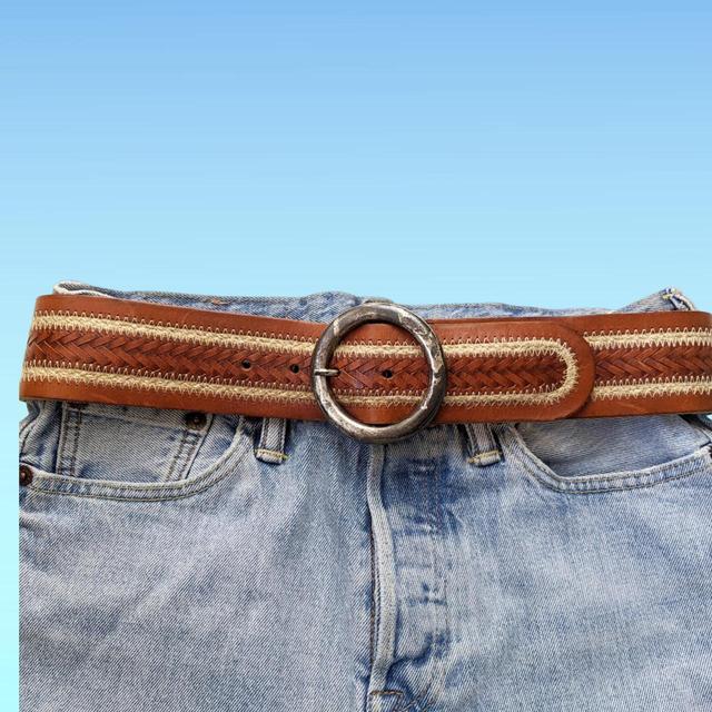 Vintage Women's Belt - Tan on Productcaster.