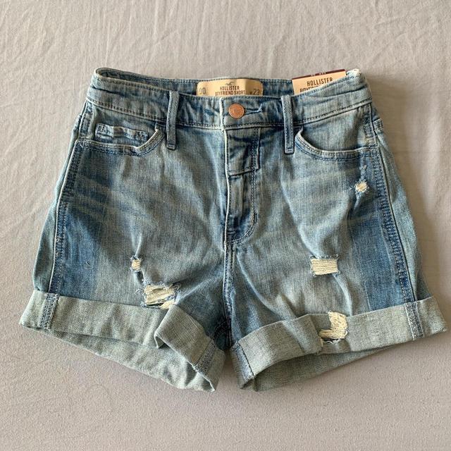 Hollister Co. Women's Shorts - Blue - 23" on Productcaster.