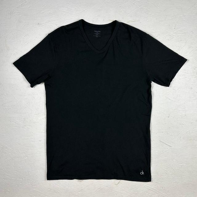 Calvin Klein Men's T-shirt - Black - L on Productcaster.