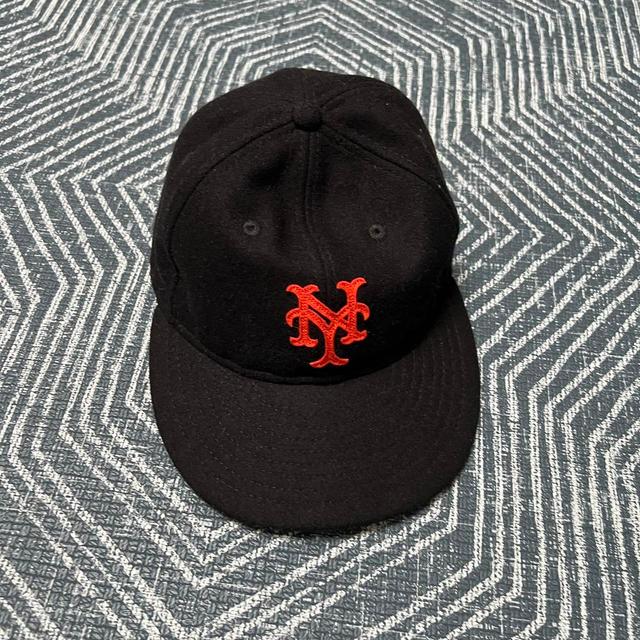 New Era Men's Caps - Black/Orange on Productcaster.