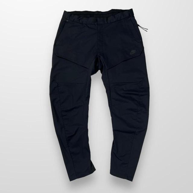 Nike Men's Cargo Trousers - Black - 36" on Productcaster.