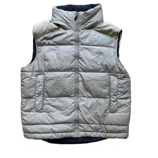 Nike Men's Gilet - Grey - S on Productcaster.