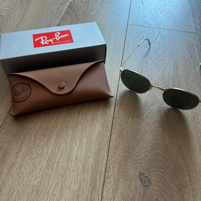 Ray-Ban Men's Sunglasses - Gold on Productcaster.