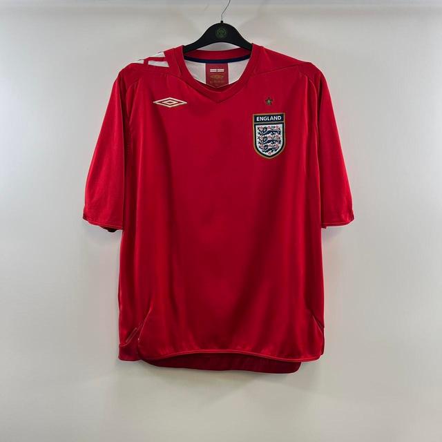 Umbro Men's T-shirt - Red - XL on Productcaster.