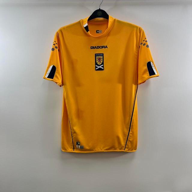 Diadora Men's T-shirt - Yellow - S on Productcaster.