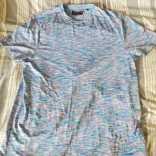 Men's T-shirt - Blue/Multi - L on Productcaster.