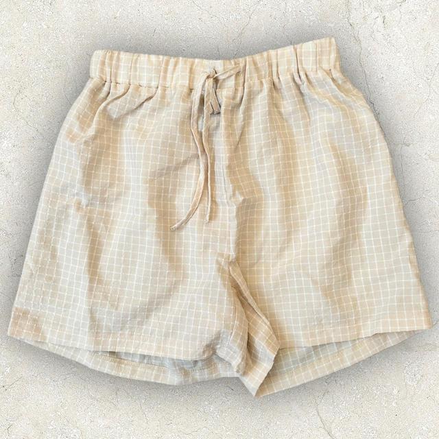 PrettyLittleThing Women's Shorts - Cream/Tan - UK 8 on Productcaster.