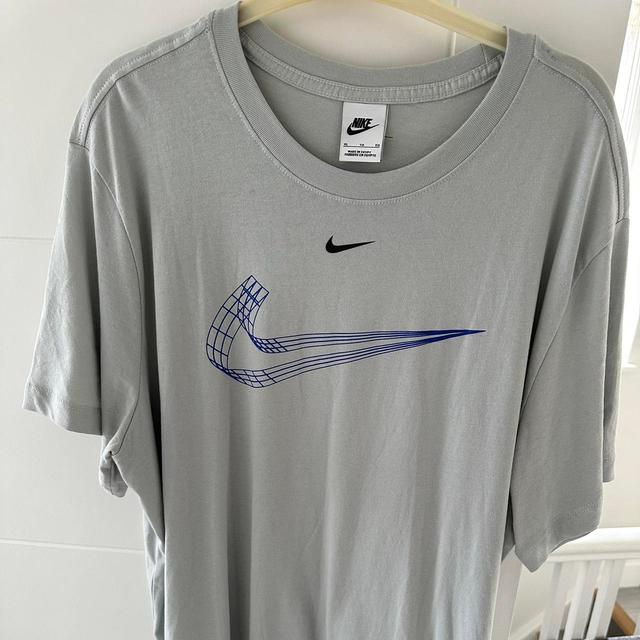 Nike Men's T-shirt - Grey/Blue - XL on Productcaster.